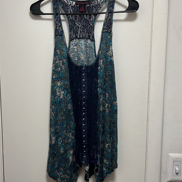 Tank top - Picture 6 of 8